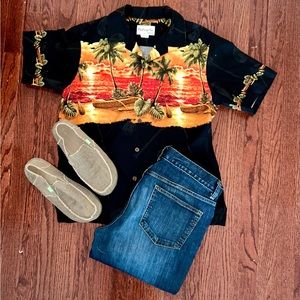 Vintage Bishop St apparel Men’s Hawaiian shirt